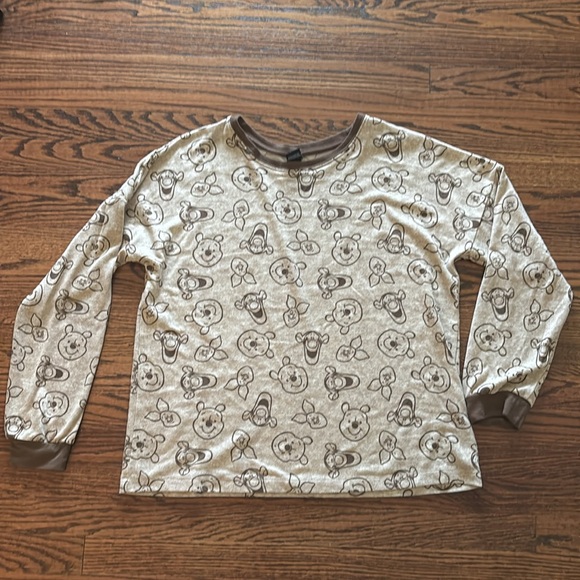 Winnie the Pooh Pajama Set, Size Large - Picture 2 of 11